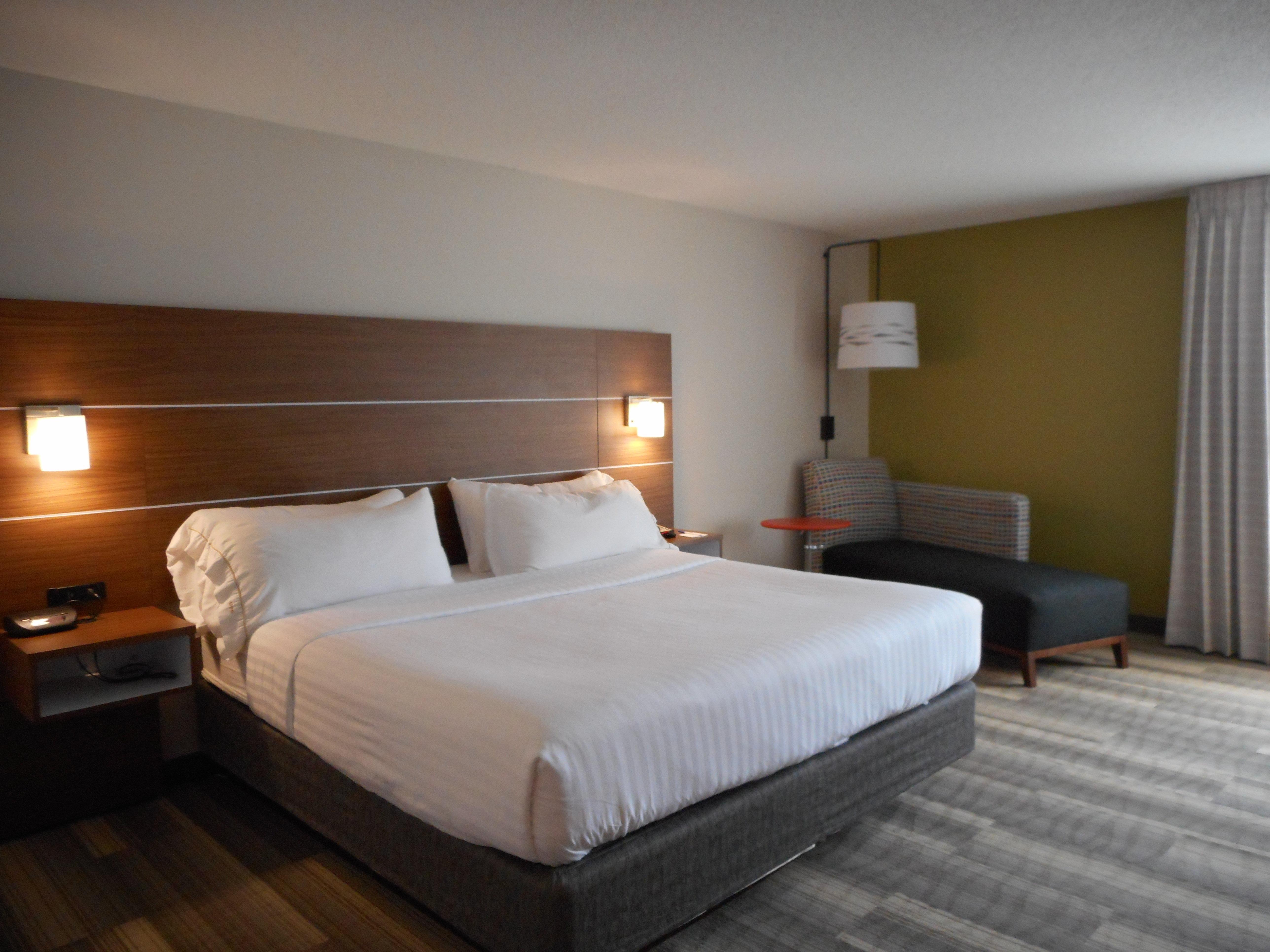 Holiday Inn Express Fairfield By Ihg מראה חיצוני תמונה