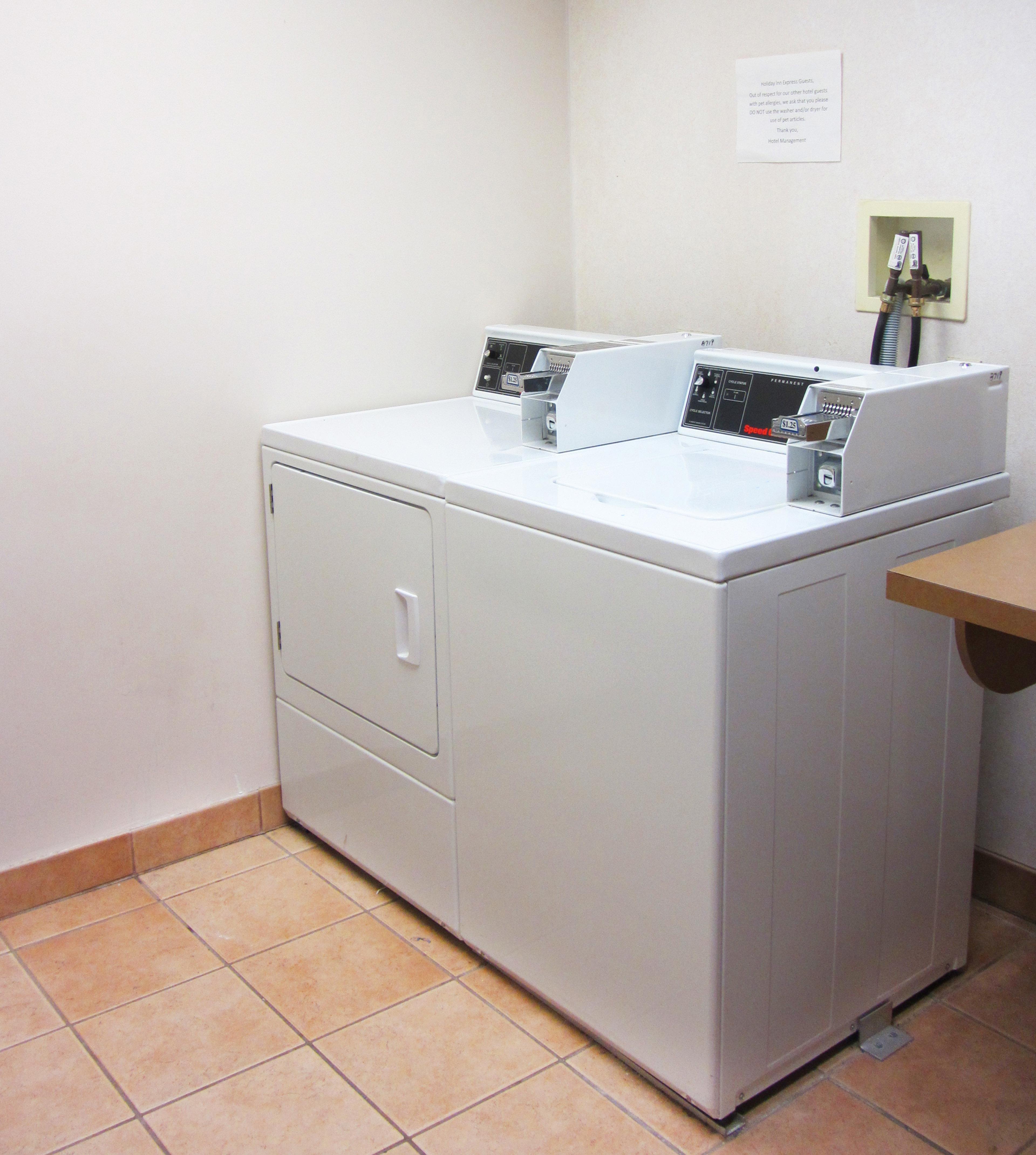 Holiday Inn Express Fairfield By Ihg מראה חיצוני תמונה