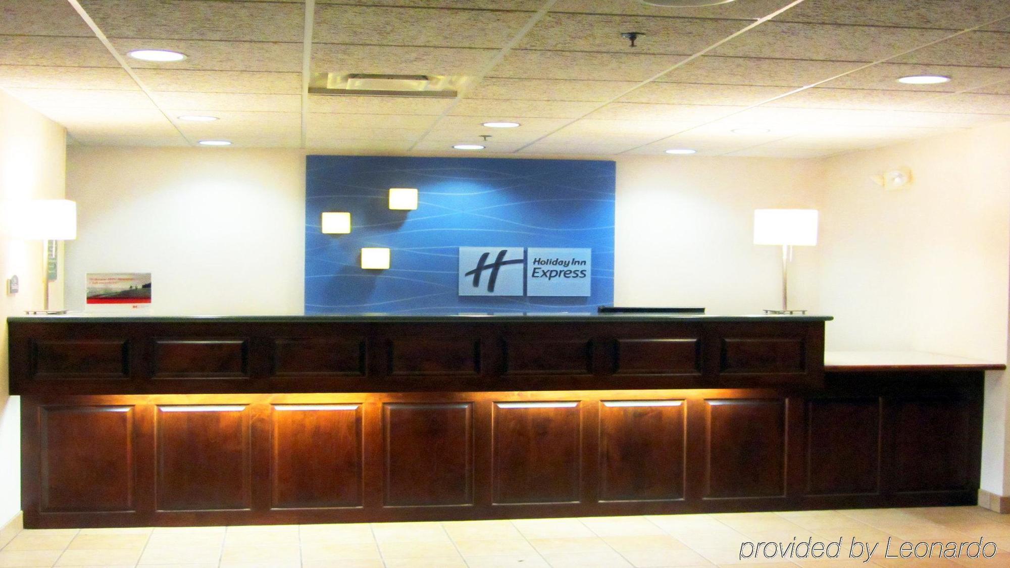 Holiday Inn Express Fairfield By Ihg מראה חיצוני תמונה